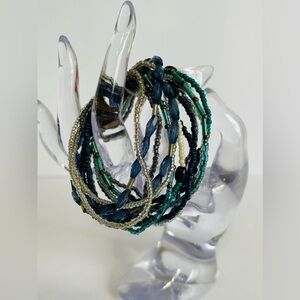 NWT C&B Set of Blue Tones Stretchy Beaded Bracelet Set.